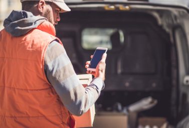 Using Technology to Stay Connected To Your Drivers